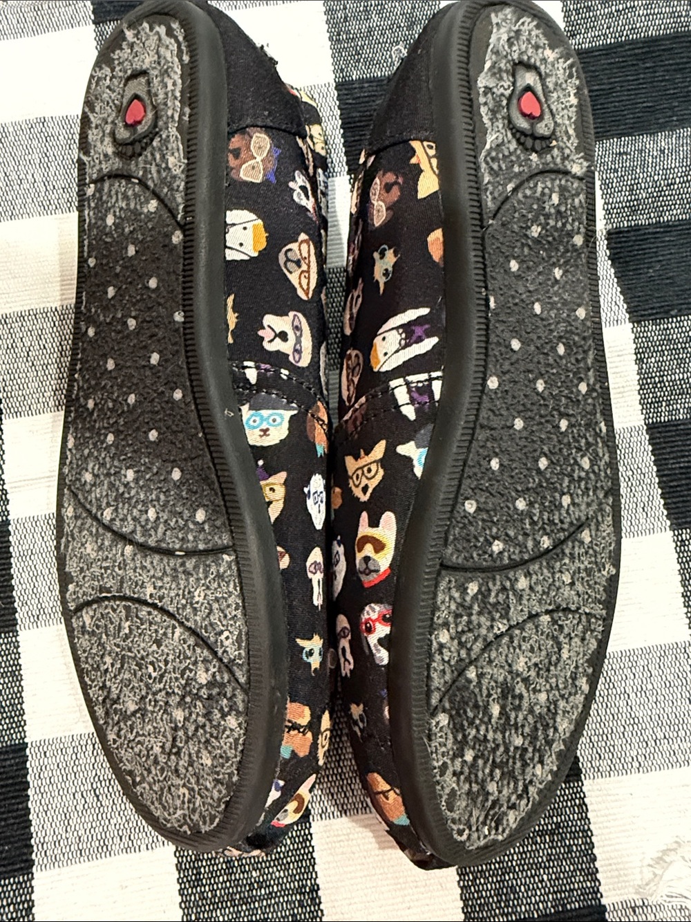Skechers Black Slip-On Flats with Cute Doggy faces and Orange Insole. - Picture 3 of 6